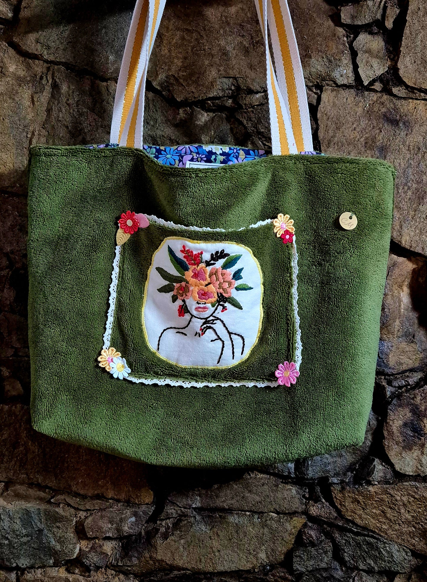 Cabas avec broderie