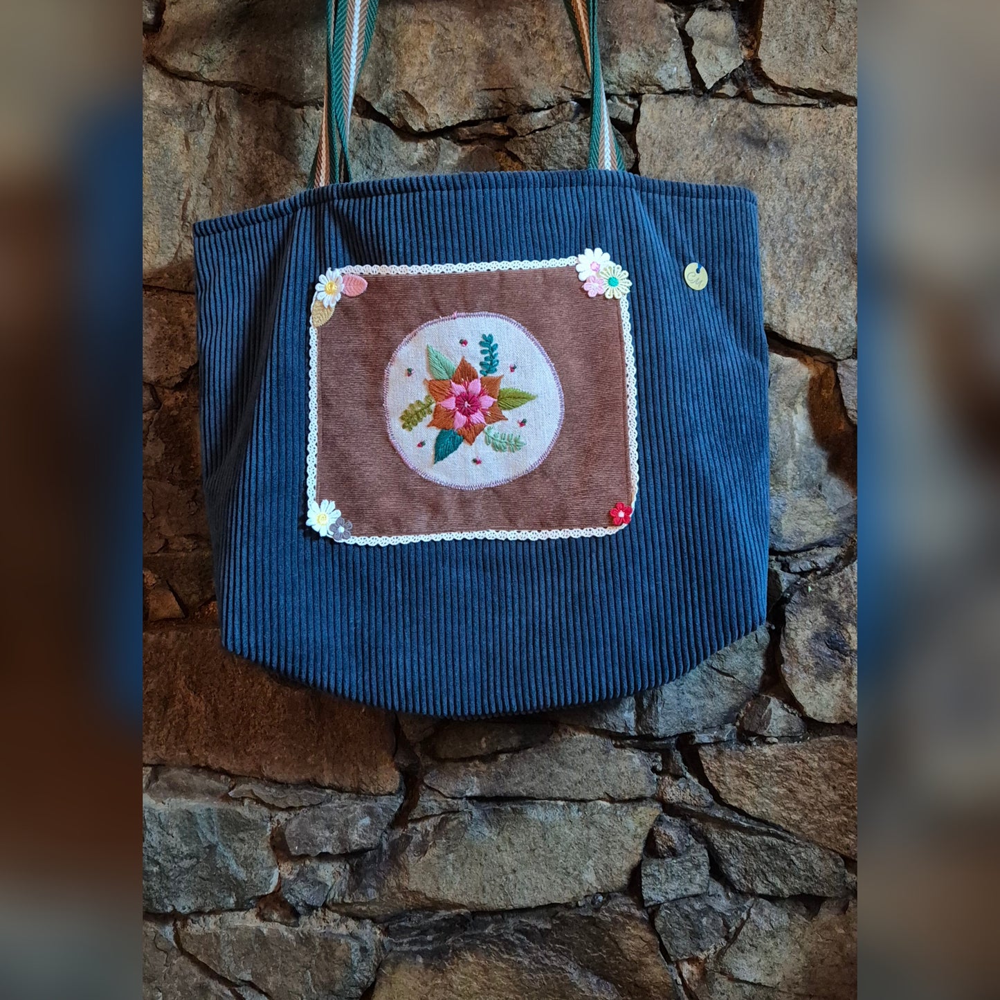 Cabas avec broderie