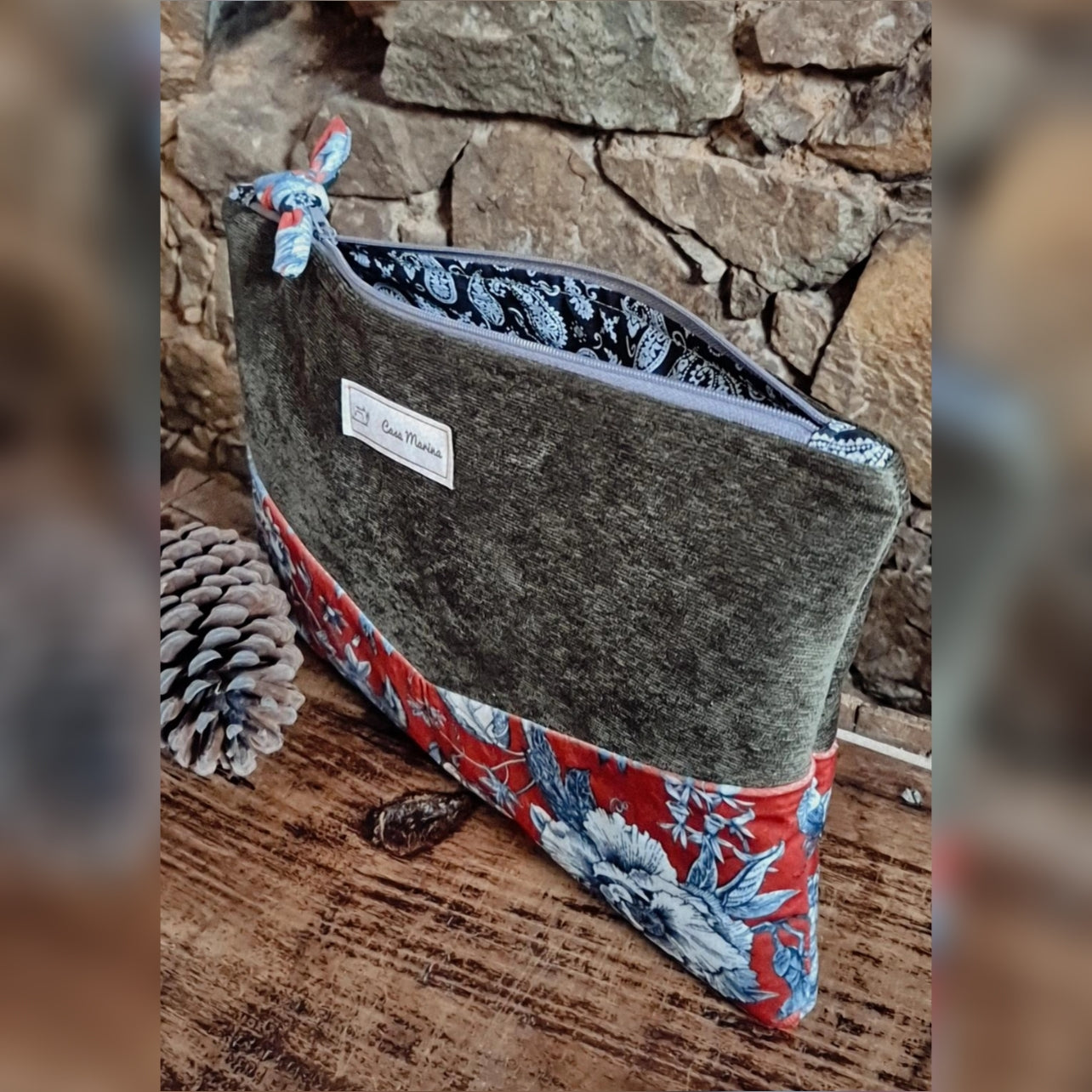 Grande Pochette