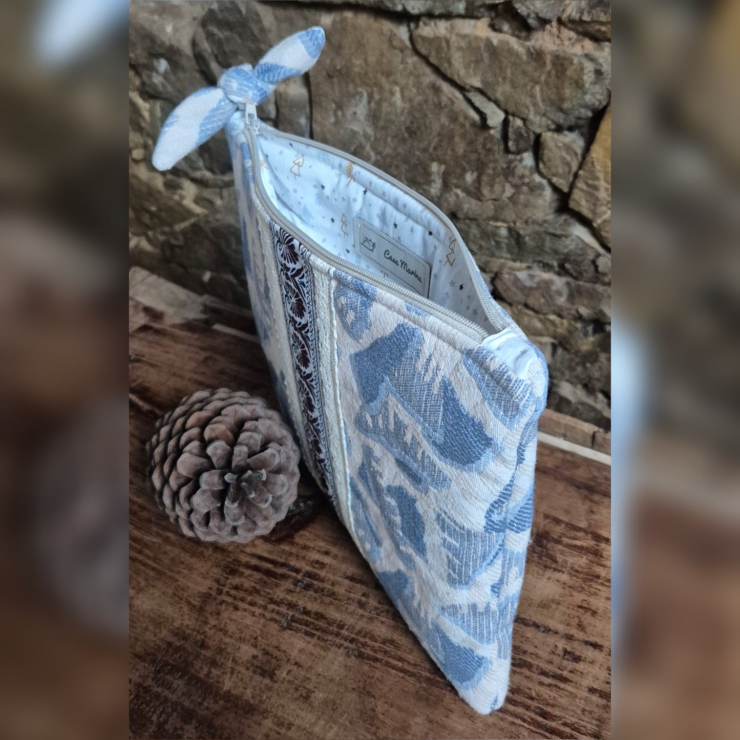 Petite Pochette