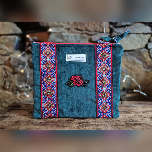 Petite Pochette