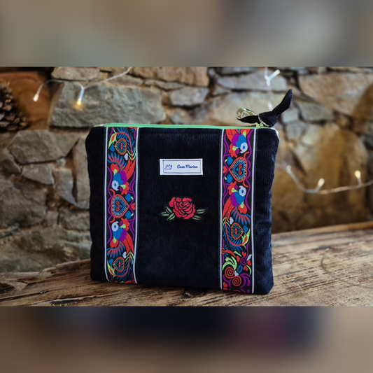 Petite Pochette