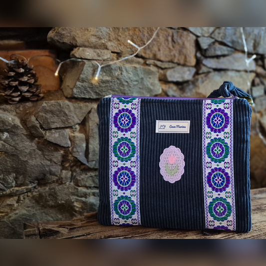 Petite Pochette